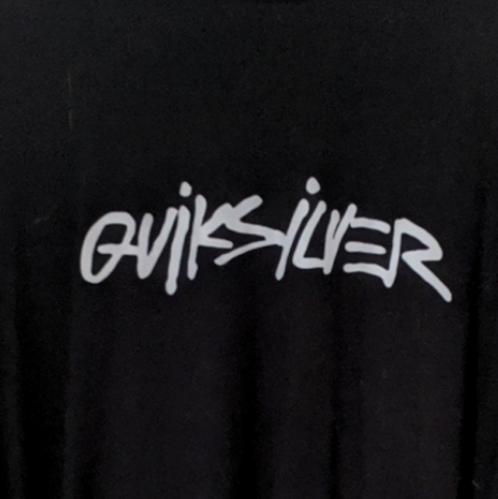 Quiksilver longsleeve tee
